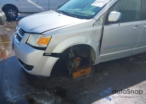 2008 Dodge Grand Caravan Sxt z USA, uszkodzony, nr VIN 2D8HN54XX8R645539